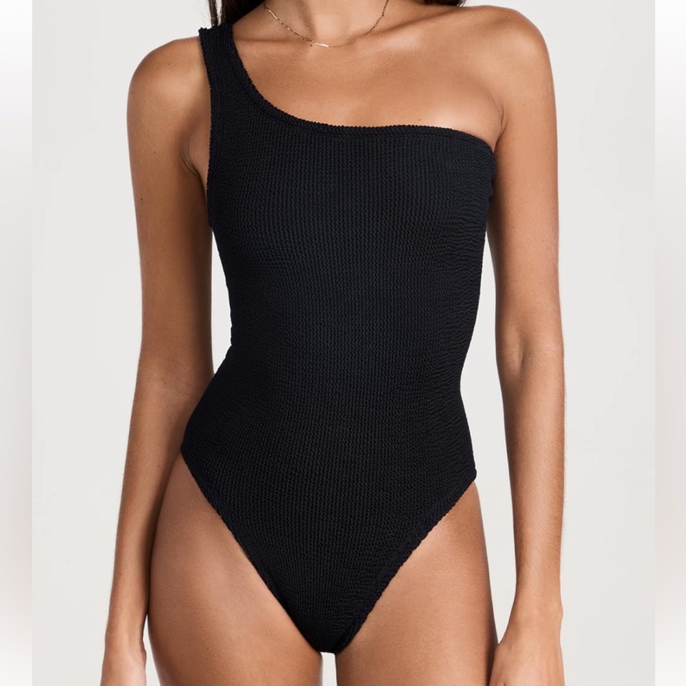 Hunza G One-Shoulder Black One Piece